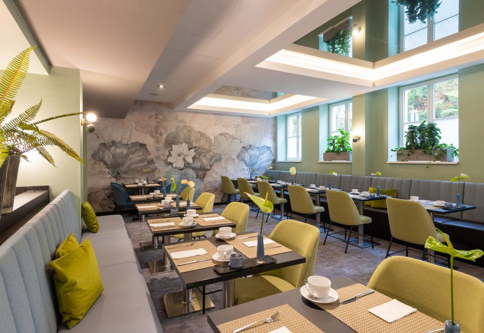 4. 레오나르도 로얄..