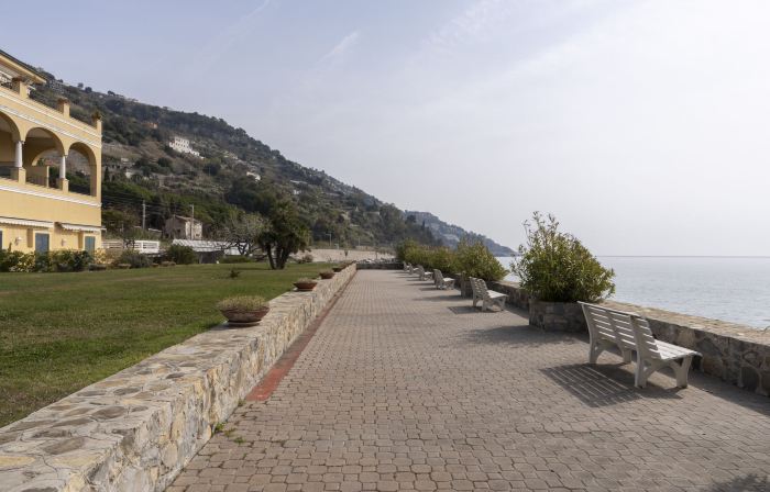 Bella Vista