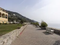 Vista Mare Hotels in Latte