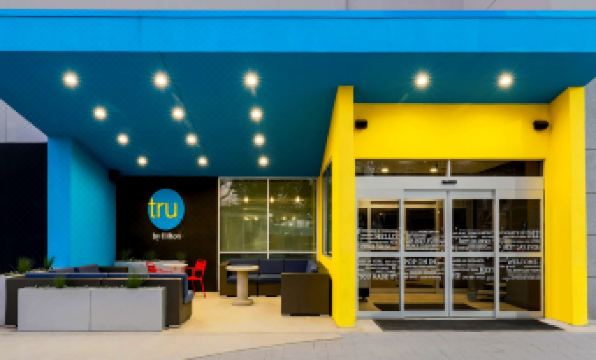 Tru by Hilton Dallas Market Center.