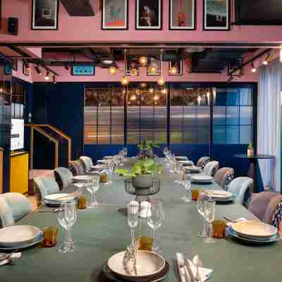 Yotel Manchester Deansgate Dining/Meeting Rooms