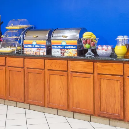 Days Inn & Suites by Wyndham Thibodaux