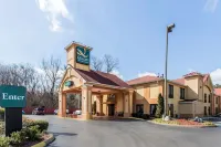 Quality Inn & Suites Memphis East Hôtels à : Memphis