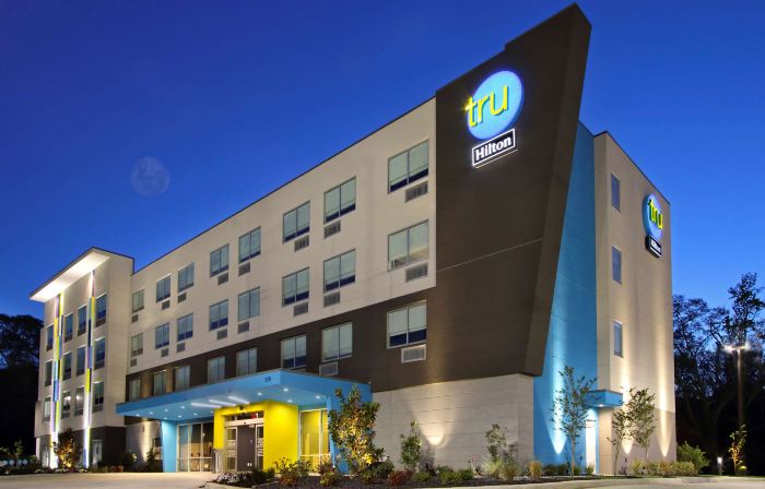 Tru by Hilton Meridian