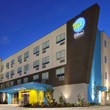 Tru by Hilton Meridian