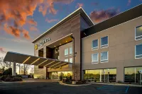La Quinta Inn & Suites by Wyndham Tuscaloosa  University - Parkplatz