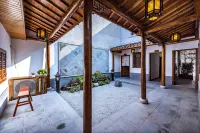 Xiangjian Zhiqing Homestay (Xinlong Road) - วิลล่า