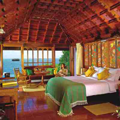 Kumarakom Lake Resort Rooms