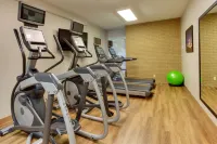 Drury Inn & Suites Louisville East - Gym