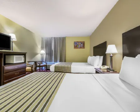 Econo Lodge Inn & Suites Triadelphia - Wheeling Hotels in Ohio County