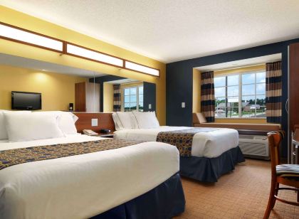 Microtel Inn & Suites by Wyndham Columbus/Near Fort Moore