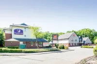Newport Wales (M4, J24) Hotels in 