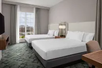 Embassy Suites by Hilton Charleston Harbor Mt. Pleasant فنادق في ماونت بليزانت