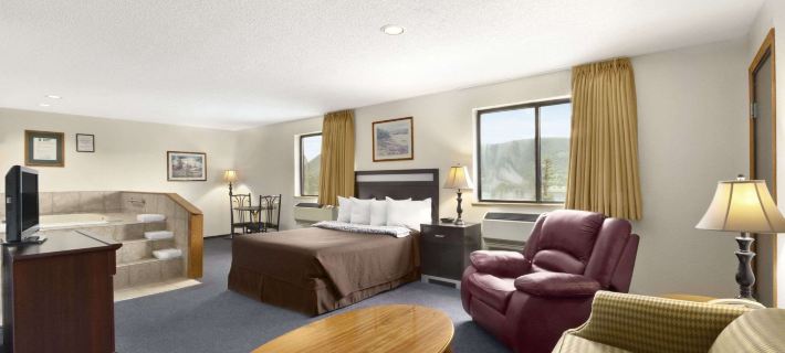 Super 8 by Wyndham Williams Lake BC Hotels in Cariboo
