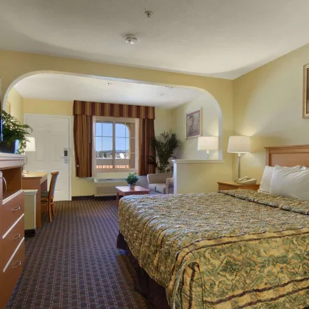 Days Inn by Wyndham Hayward Airport