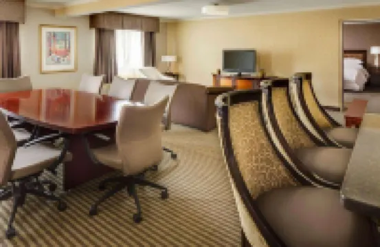 Wyndham Omaha/West Dodge