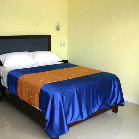 Caimito Beach Hotel