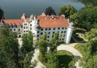 Podzamcze - Schlosspension Hotel a Koszalinski