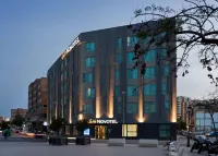 Novotel Suites Malaga Centro Hotels near Faro del Parque Huelín