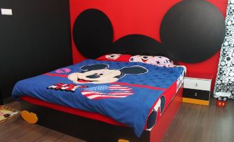 Mickey Mouse Signature Suite