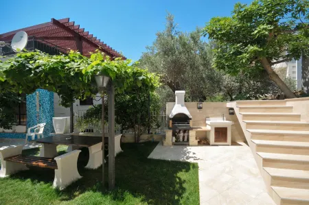 Villa St.George Отели в г. Катун Режевићи