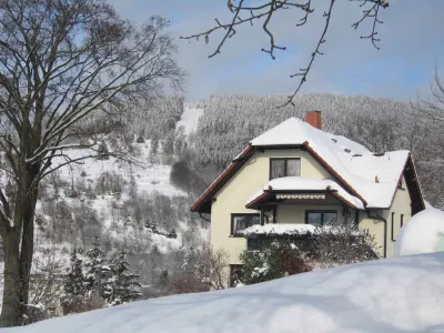 Ferienwohnung Panorama Hotels in der Nähe von Königreichssaal Jehovas Zeugen