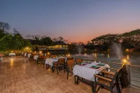 Le Charme Sukhothai Resort - bar