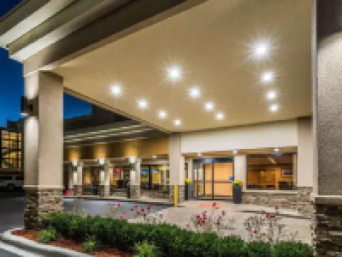 Comfort Inn Downtown Hotels near The Aretha Franklin Amphitheatre