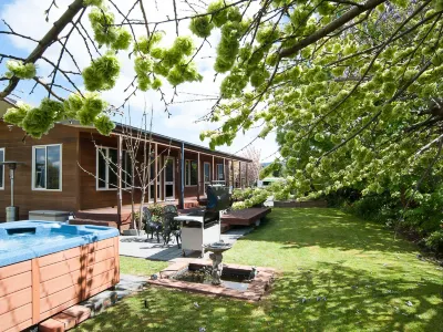 Blue Ridge Studios and Bed & Breakfast Hotels in 