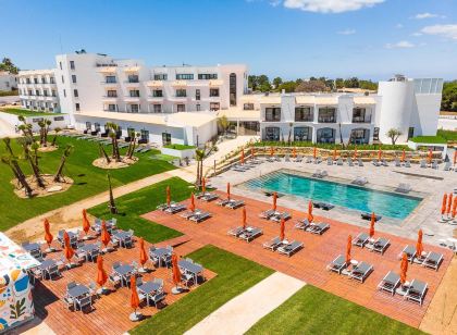 Regency Salgados Hotel & Spa