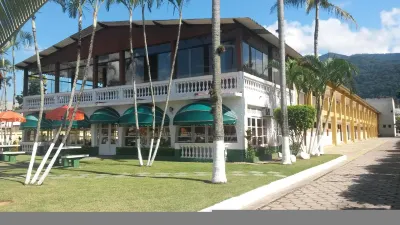 Hotel Recanto Dos Pássaros Hotels near Praia de Barequecaba