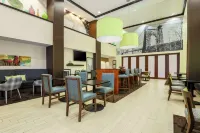 Hampton Inn & Suites Wheeling-The Highlands - breakfast