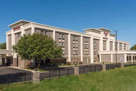 Hampton Inn Grand Rapids-South Отели рядом с достопримечательностью «Парк Лемери»