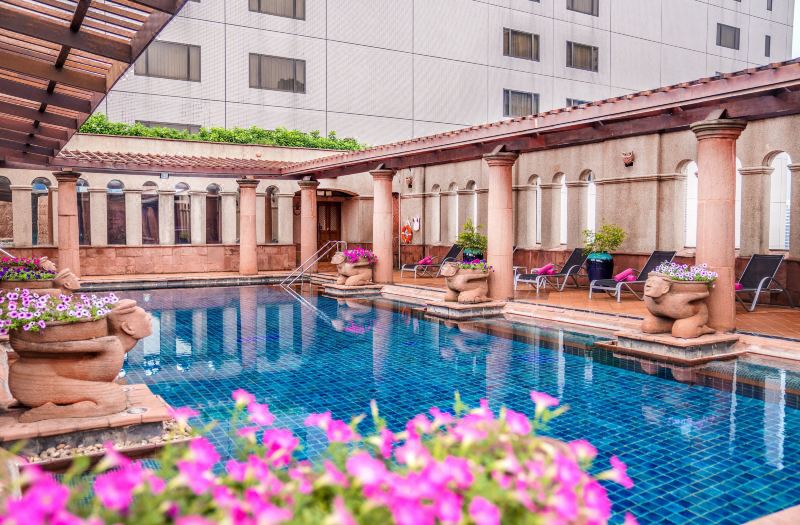 Crowne Plaza Bangkok Lumpini Park by IHG photo 2