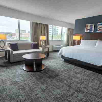 Holiday Inn Sioux Falls-City Centre Rooms