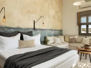 Chora Kythnos Suites Adults Only