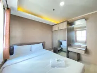 Spacious and Modern 2Br at Gateway Pasteur Apartment by Travelio