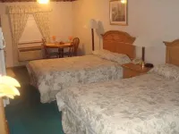 Townhouse Inn & Suites Omaha Hotels in Omaha