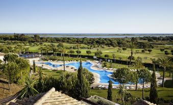 Precise Resort El Rompido-The Club