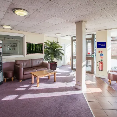 Redwings Lodge Solihull Отели рядом с достопримечательностью «Сайрхолл Милл»