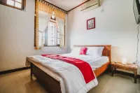 RedDoorz Syariah Near Gelora Delta Sidoarjo