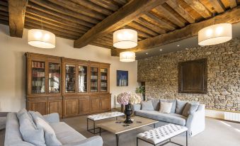 Hotel de l'Abbaye le Tronchet - Handwritten Collection