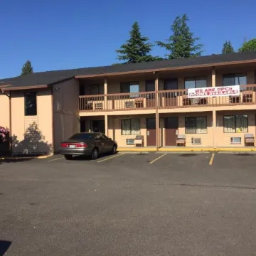 Centralia Inn