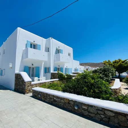 Eleftheria Hotel & Apartments