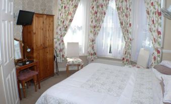 Alcantara Guest House - Housity