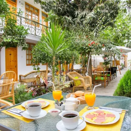 El Huerto Hostel