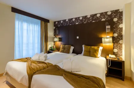 Hotel Duas Nações Отели рядом с достопримечательностью «Триумфальная Арка на руа Аугушта»