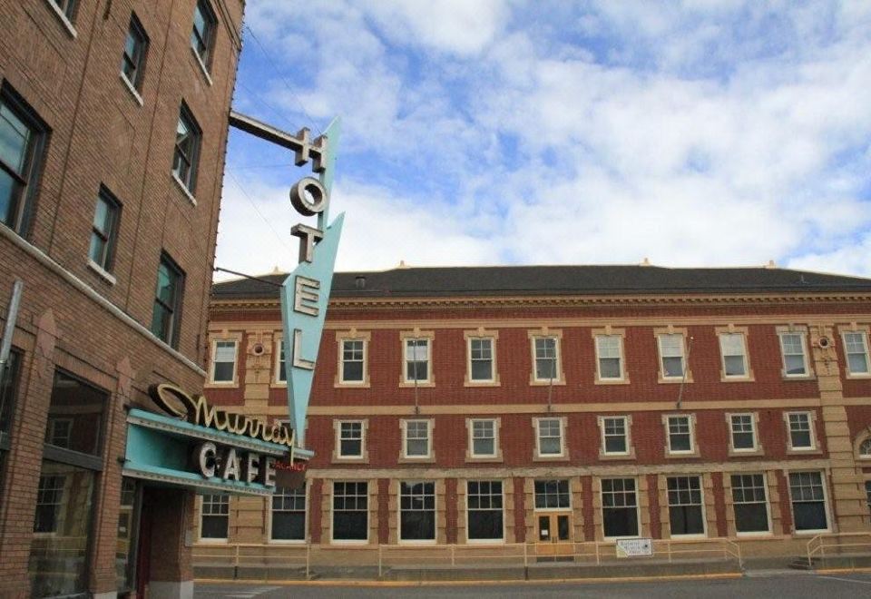 Murray Hotel