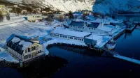 Torsken Brygge - Senja by Heart Hoteles cerca de Senja