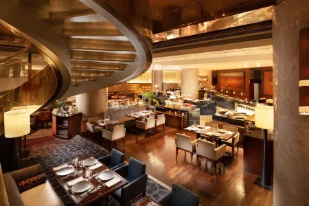 Hilton Tokyo Hotel Отели рядом со станцией Ж/д станция Идзу (Izu)